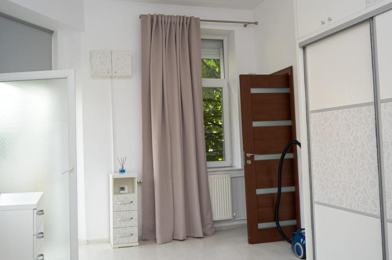 Cozzy Inn City Centre Констанца Екстер'єр фото