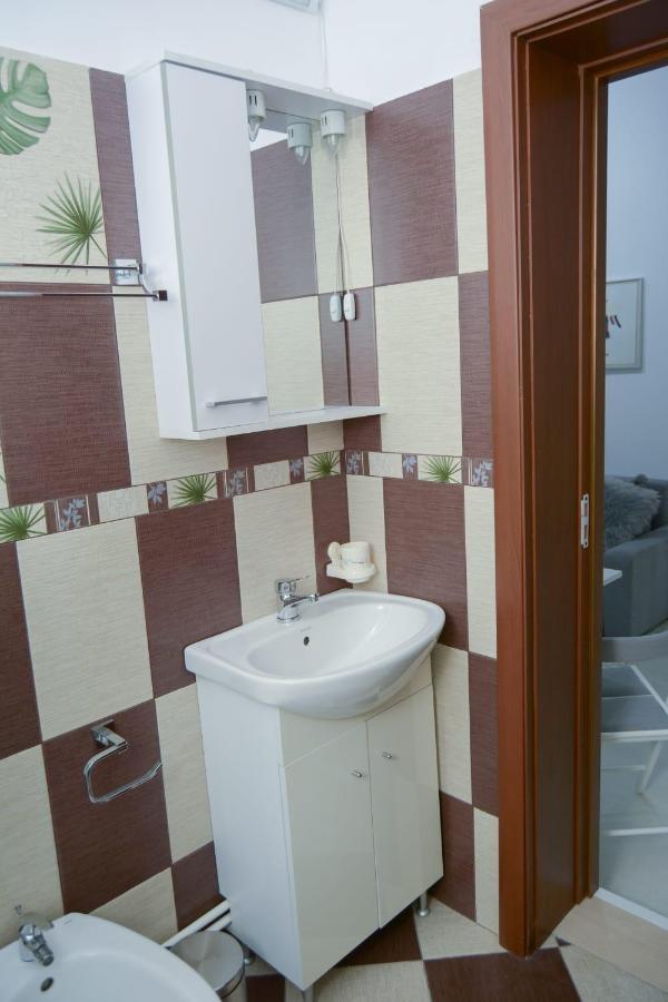 Cozzy Inn City Centre Констанца Екстер'єр фото